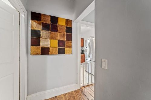 91 Peace St, Providence RI 02907-1550 exterior