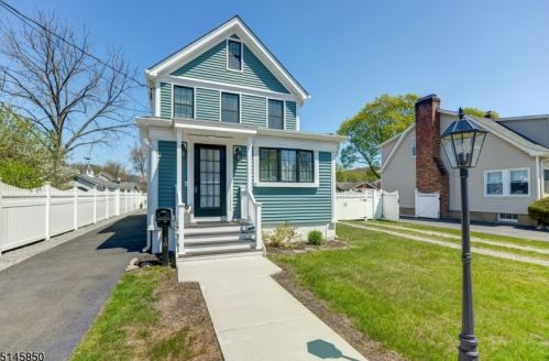 18 Hamilton St, Bloomingdale NJ 07403-1731 exterior