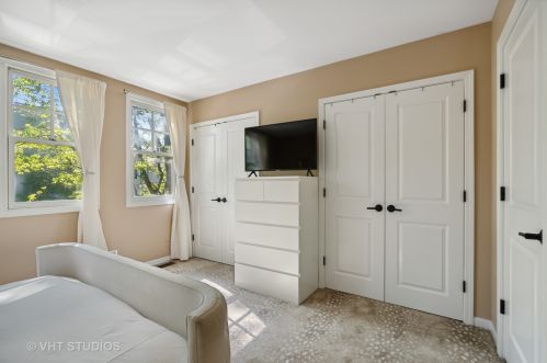 2666 Southport Ave, Chicago IL  60614-1228 exterior