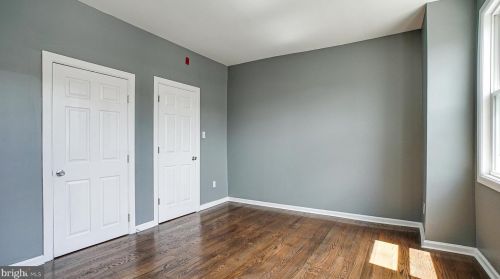 6215 Market St, Philadelphia PA 19139-2923 exterior