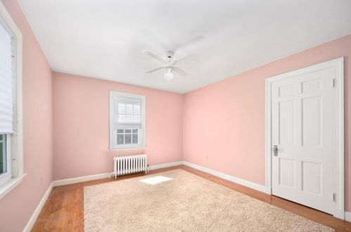 655 Pleasant Vly Pkwy, Providence RI 02908-4214 exterior