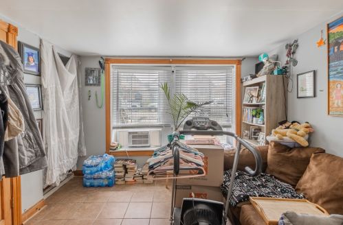 4230 Fairfield Ave, Chicago IL 60632-1221 exterior