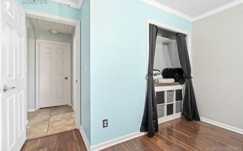 2390 Beechwood Ter, Fort Pierce FL 34952-7302 exterior