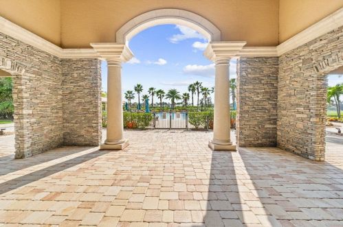 9859 Carrotwood Cir, Fort Pierce FL  34987-2478 exterior