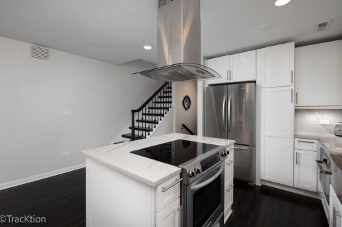 1806 Dayton St, Chicago IL 60614-4309 exterior