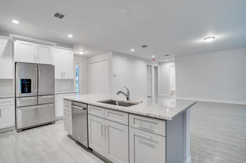 1871 Lewis St, Fort Pierce FL 34987-2083 exterior