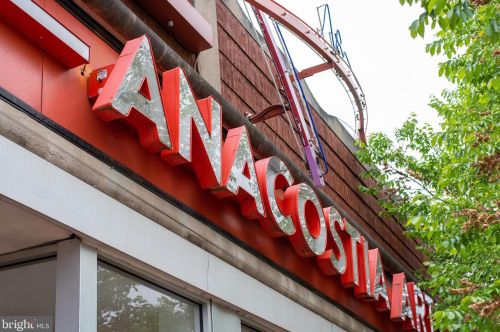 2254 Mt Vw Pl, Washington DC 20020-5219 exterior