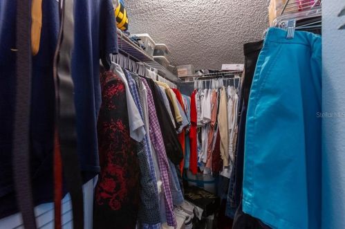 4206 Brentwood Park Cir, Tampa FL 33624-1307 exterior