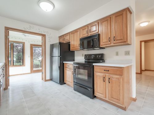 2254 Knuell St, Manitowoc WI 54220-0907 exterior