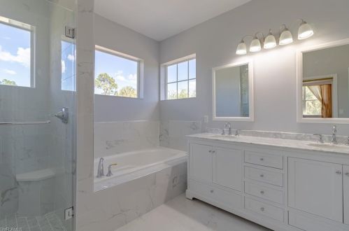 891 21 St, Naples FL 34117-4301 exterior