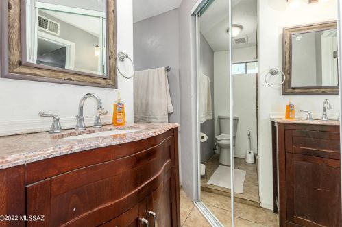 225 Columbia St, Tucson AZ  85714-2517 exterior