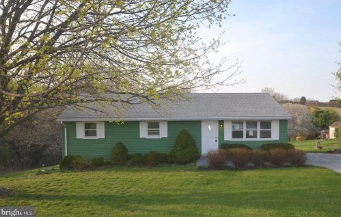 49 Misty Ct, Hanover, PA 17331-9627