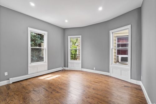 1837 Victor St, Bronx NY 10462-3509 exterior