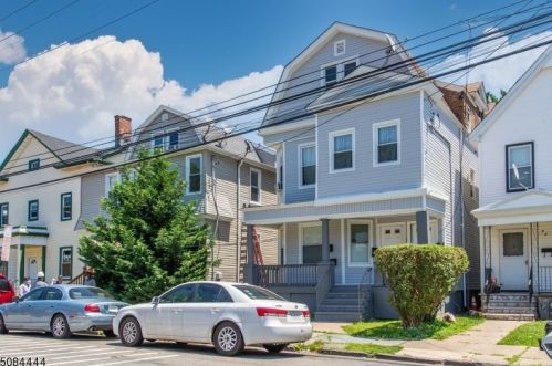 56 Myrtle Ave, Irvington NJ  07111-3387 exterior