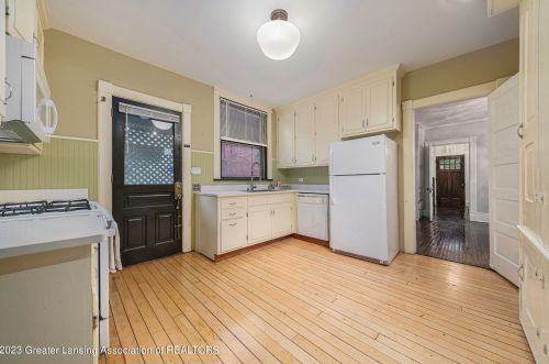 831 Cedar St, Kalamazoo MI 49007-5005 exterior