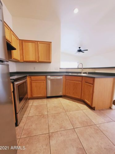 5519 15th Way, Phoenix AZ  85040-3277 exterior