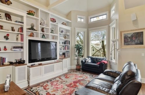 2749 Kenmore Ave, Chicago IL 60657-4315 exterior