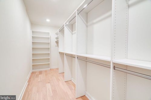 959 Marshall St, Philadelphia PA 19122 exterior