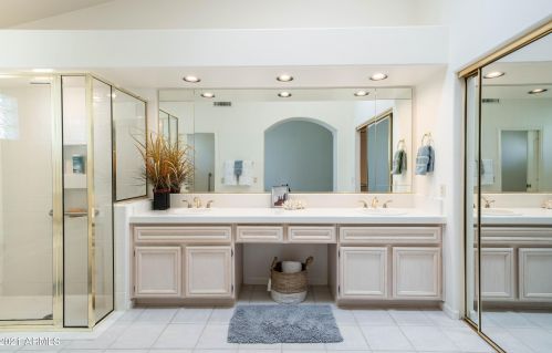 26014 Ribbonwood Dr, Chandler AZ  85248-8852 exterior