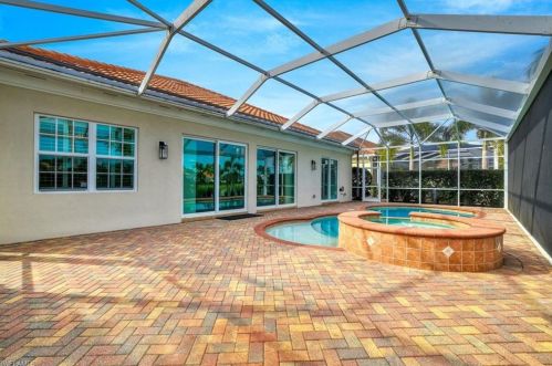 2885 Hatteras Way, Naples FL 34119-7525 exterior