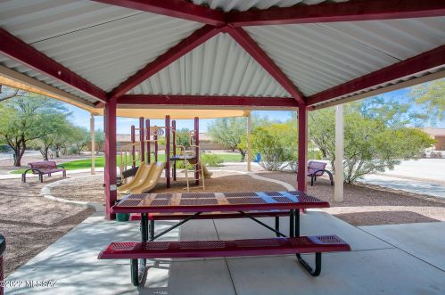 11251 Flt Granite Dr, Tucson AZ 85737-4614 exterior
