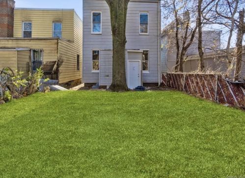 4103 Bronxwood Ave, Bronx NY 10466-4510 exterior