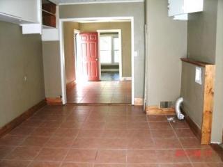 430 Newton Ave, Springfield MO  65806-1656 exterior