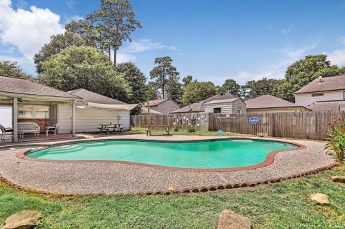 5607 Kiowa Timbers Dr, Humble TX 77346-1929 exterior