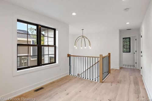 1605 Stanley Blvd, Bham MI 48009-4141 exterior