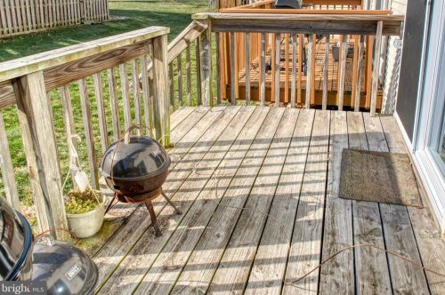 8 Bayleaf Dr, Lumberton Township NJ 08048-4228 exterior