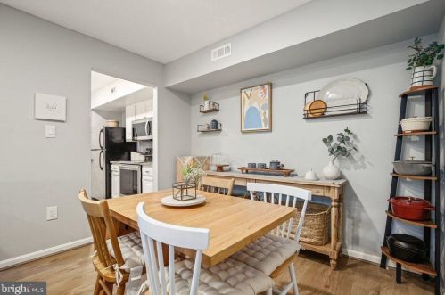 2020 Flowering Tree Ter, Silver Spring MD 20902-5815 exterior