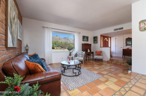 1202 Chula Vista Rd, Tucson AZ  85704-3008 exterior