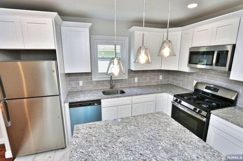 34 Enfield Ave, Montclair NJ 07042-3118 exterior