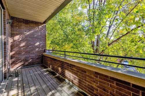 2542 Chicago Ave, Chicago IL 60622-8366 exterior