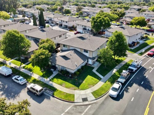 1263 Bouret Dr, San Jose CA 95118-2605 exterior