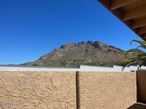 239 Calle Diamante, Tucson AZ  85704-6610 exterior