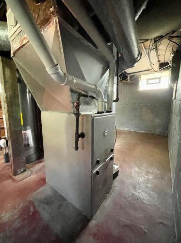 126 Barney Ave, Meskegon MI 49444-1712 exterior