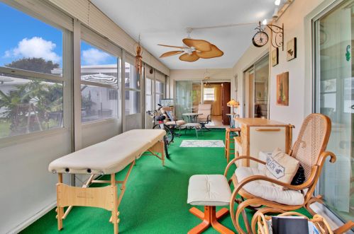 1702 18 St, Boynton Beach FL 33426-6410 exterior