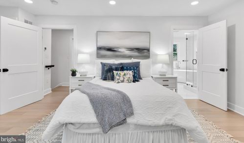 6705 Buttermere Ln, Bethesda MD  20817-1528 exterior