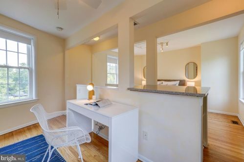 1225 C St, Washington DC 20003-1806 exterior