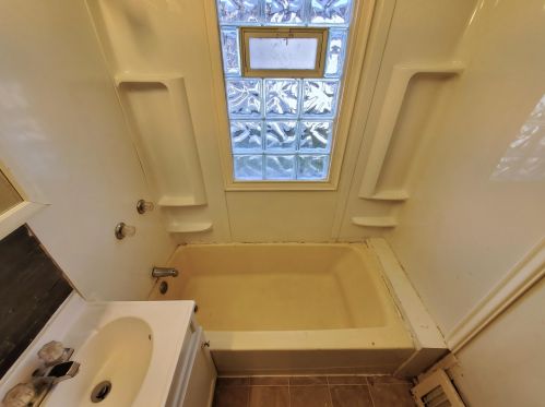 2825 52, Milwaukee WI 53210-1607 exterior