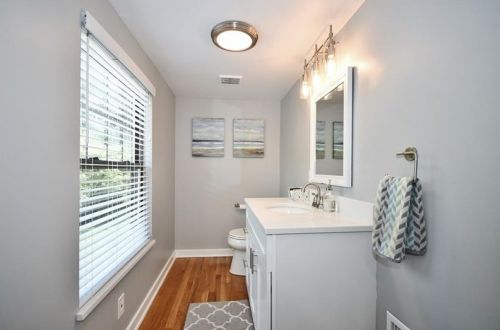 2327 Meadow Dr, Pittsburgh PA  15235-2740 exterior