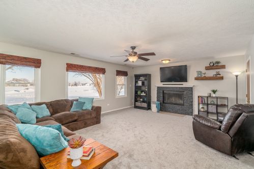 1710 Addleman St, Joliet IL 60431-8573 exterior