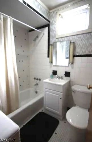 699 7th St, Newark NJ  07107-2511 exterior