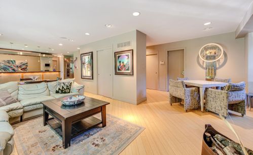 4848 Coyle Ave, Chicago IL 60645-3213 exterior