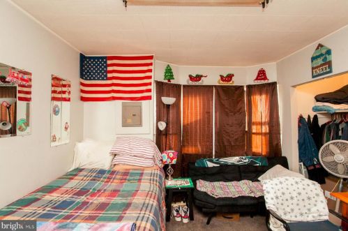 7316 Frankford Ave, Philadelphia PA 19135-3405 exterior