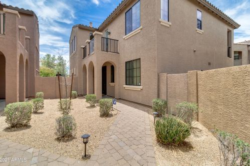 2411 Dusty Wren Dr, Phoenix AZ  85085-7034 exterior