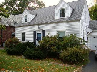 528 Main St, Wallingford CT  06492-1723 exterior