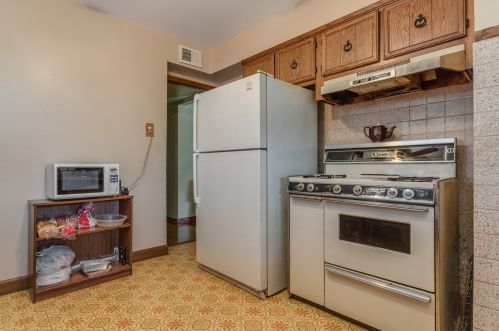 5735 Monitor Ave, Chicago IL 60638-3621 exterior