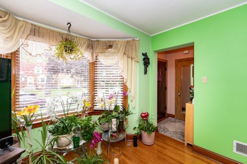 2931 Meade Ave, Chicago IL 60634-1522 exterior